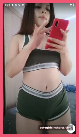 L Emma Shaking Booty On Cam 1
